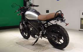 YAMAHA XSR155 2018