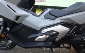 HONDA X-ADV 750 2026 RH21