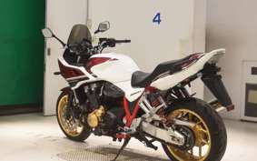 HONDA CB1300SB SUPER BOLDOR 2022 SC54
