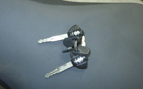 SUZUKI Vｽﾄﾛｰﾑ1000XTA 2005 VU51A