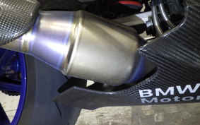 BMW HP4 2014
