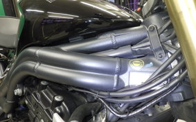 TRIUMPH SPEED TRIPLE 2005