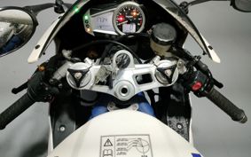 TRIUMPH DAYTONA675 2009 TMD106