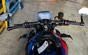 BMW M1000R 2023 0E81