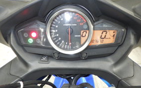 SUZUKI GSR250S