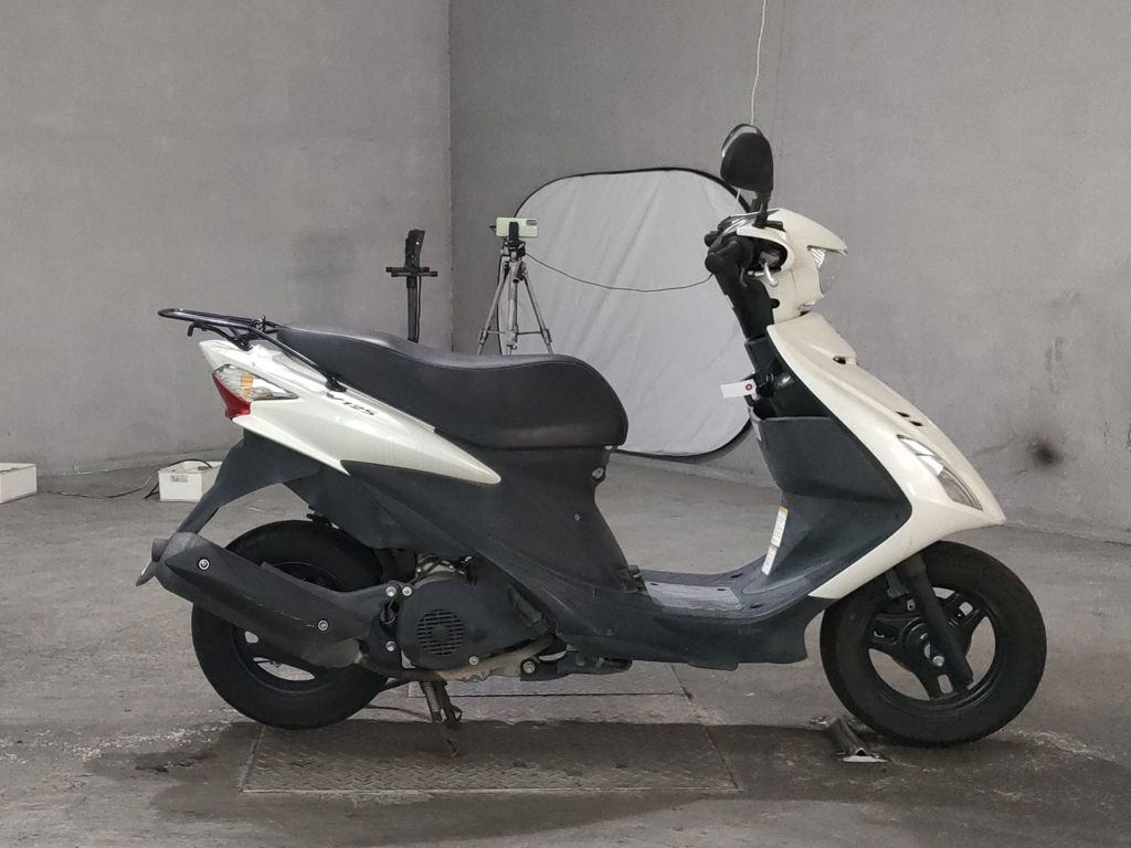 Фото Suzuki ADDRESS V125 с японского аукциона