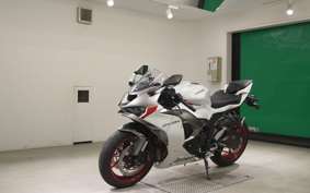 KAWASAKI NINJA ZX-6R A 2025