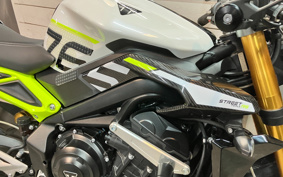 TRIUMPH TRIPLE MOTO2 ED 2023 HDA624