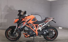 KTM 1290 SUPER DUKE R 2016 V3940