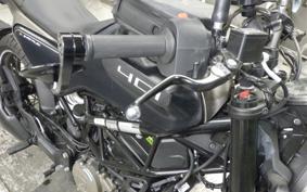 HUSQVARNA SVARTPILEN 401 2023