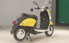 YAMAHA E-VINO SY11J