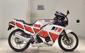 YAMAHA FZ400 R 1989 46X