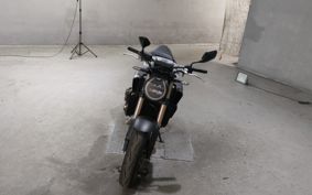 HONDA CB650R E-Clutch 2024 RH17