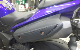 YAMAHA YZF-R1 2013