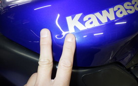 KAWASAKI ZX 10 NINJA R 2004 ZXT00C