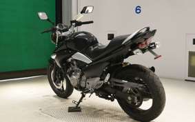 SUZUKI GSR250