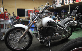 YAMAHA DRAGSTAR 400 CLASSIC 1999 0027