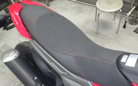 DUCATI HYPERMOTARD 820 2014