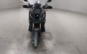 HONDA X-ADV 750 RH10