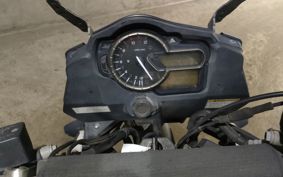 SUZUKI DL1000 ( V-Strom 1000 ) DD111