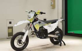 OTHER +ﾊｳｸﾊﾞｰﾅTC125