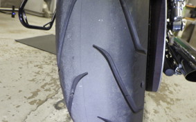 HARLEY XL883LI 2013