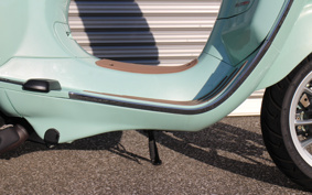 VESPA PRIMA BEIGE RA125