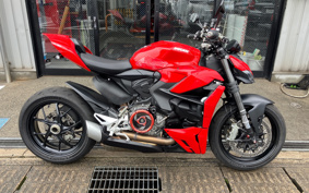 DUCATI STREET FIGHTER V2 2022 3F00