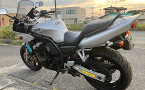 YAMAHA FZ400 1997 4YR