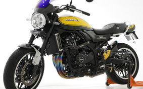 KAWASAKI Z900RS YELLOW  BALL  EDITION  2024 ZR900K