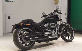 HARLEY FXBR1750 2018