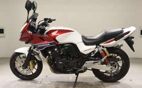 HONDA CB400 SUPER BOLDOR 2018 NC42