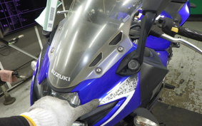 SUZUKI GSX250 R