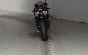 SUZUKI GSX-R750 C4111