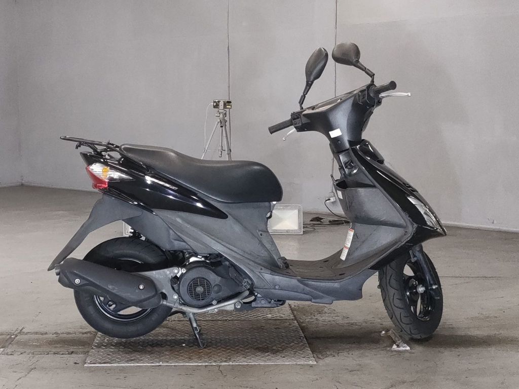 Фото Suzuki ADDRESS V125 с японского аукциона