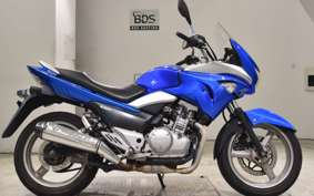SUZUKI GSR250S 2000