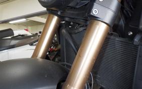 HONDA CB650R E-Clutch 2025 RH17