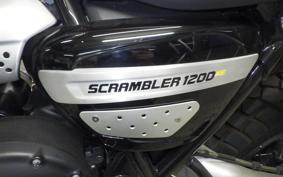 TRIUMPH SCRAMBLER 1200 XE 2021