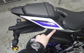 YAMAHA YZF-R15M