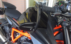 KTM 1290 SUPER DUKE R 2022 V3940