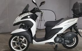 YAMAHA TRICITY 125 SE82J
