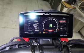 DUCATI STREETFIGHTER V4 S 2025