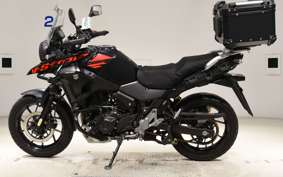 SUZUKI Vｽﾄﾛｰﾑ250
