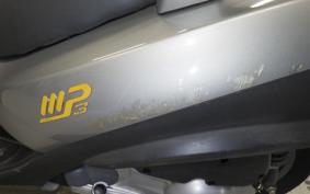 PIAGGIO MP3 250