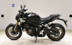 HONDA CB650R E-Clutch 2025 RH17
