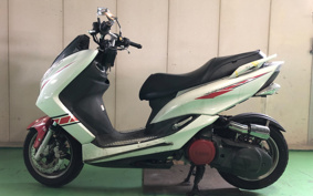 YAMAHA MAJESTYS SG28J