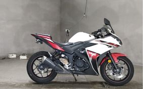 YAMAHA YZF-R25 RG10J