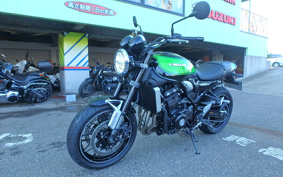 KAWASAKI Z900RS 2025 ZR900K