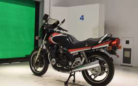 YAMAHA XJ750 E 1983 29R