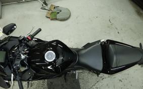 YAMAHA YZF-R3 2024 RH21J